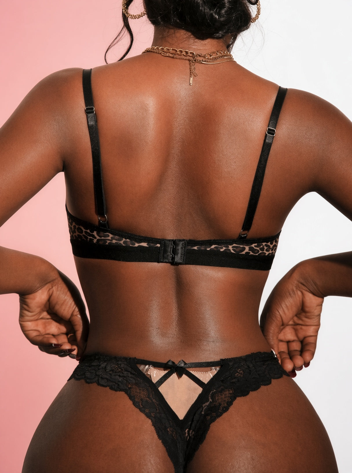 Leopard Print Women's Lingerie Set, Metal Chain Strap Sexy Bra, 2pcs Panty Set